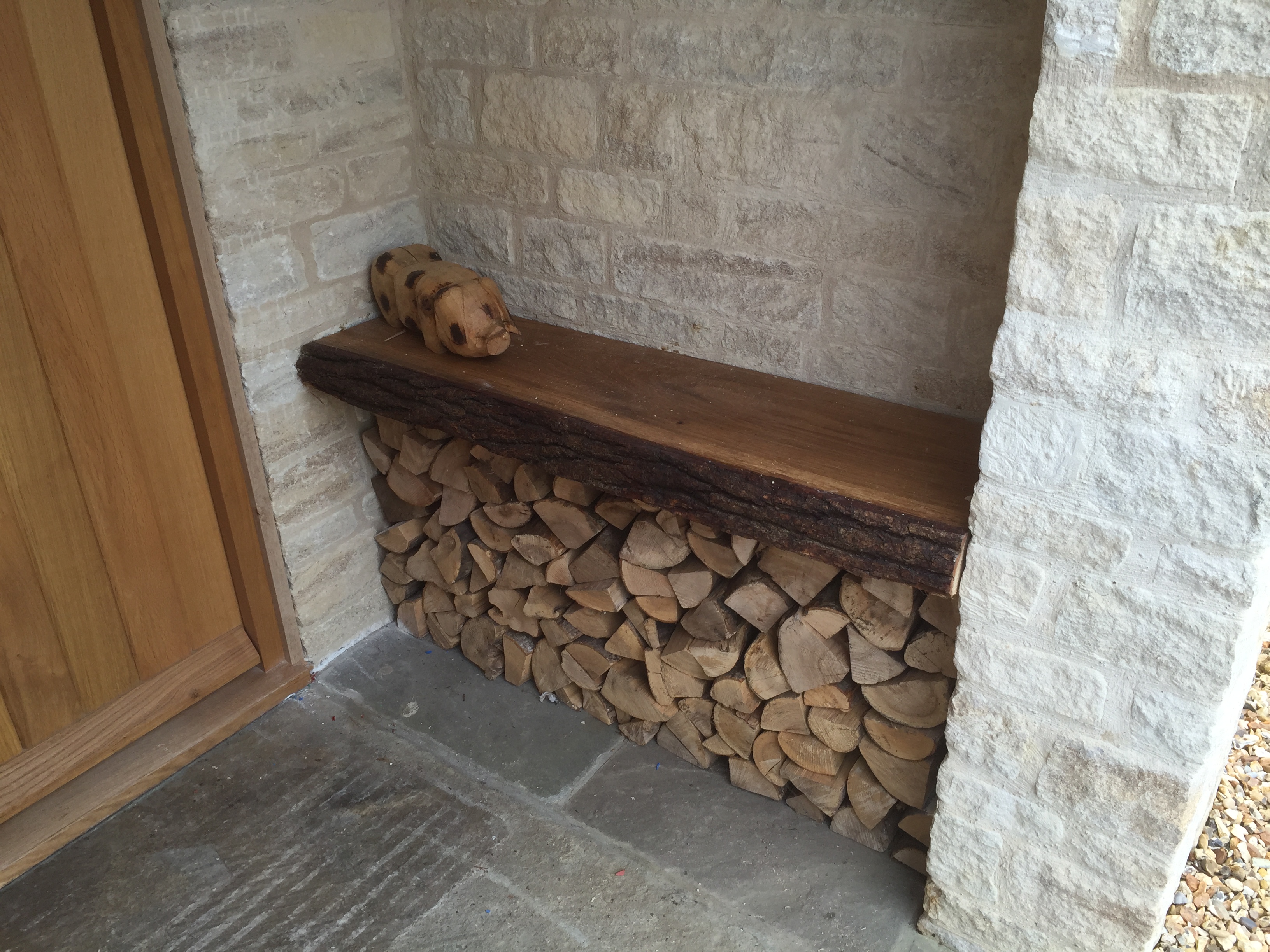 Log stack bench